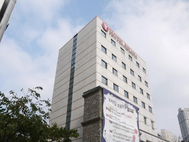 Ariana Hotel Тегу Екстер'єр фото