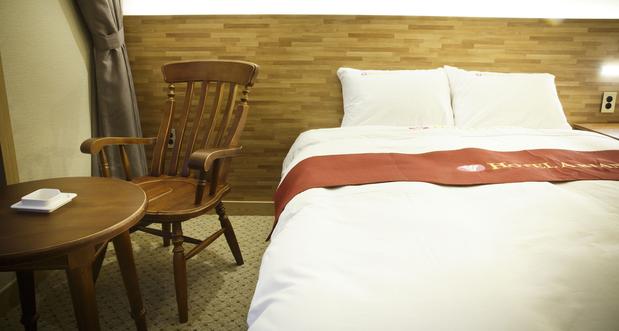Ariana Hotel Тегу Екстер'єр фото